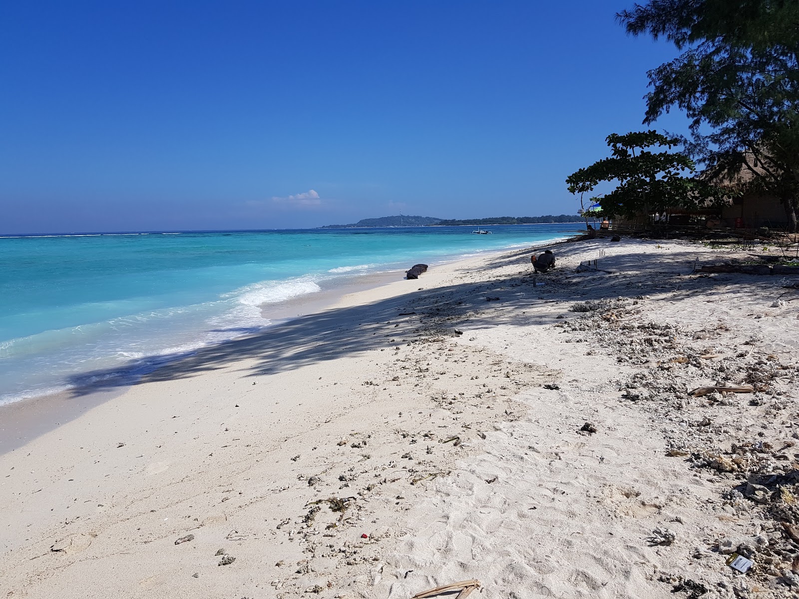 Foto von Gili Air Sunset Beach mit beiger sand Oberfläche