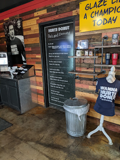 Donut Shop «Hurts Donut», reviews and photos, 7010 W 21st St, Wichita, KS 67205, USA