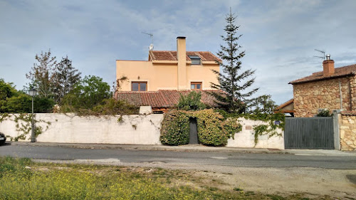 Casa Rural Wisteria à Torrecaballeros