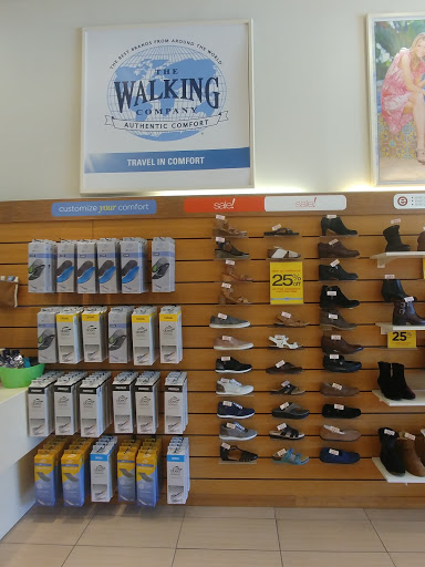 Shoe Store «The Walking Company - Country Club Plaza», reviews and photos, 308 W 47th St, Kansas City, MO 64112, USA