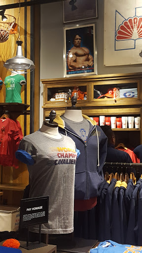 Clothing Store «HOMAGE Easton Town Center», reviews and photos, 4032 Easton Station, Columbus, OH 43219, USA