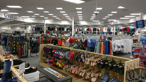 Uniform Store «Scrub Pro Uniforms & Gallo Clothing», reviews and photos, 78 Mountain Rd, Glen Burnie, MD 21060, USA