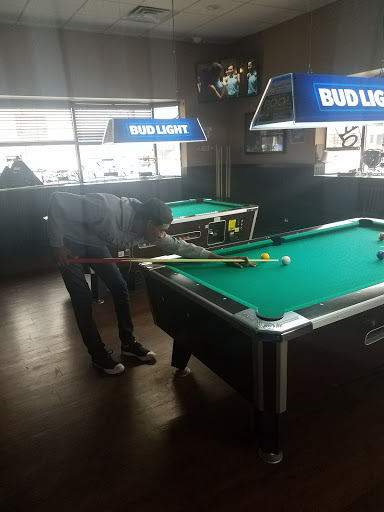 Wine Store «Lively Liquor Store», reviews and photos, 1170 E Higgins Rd, Elk Grove Village, IL 60007, USA