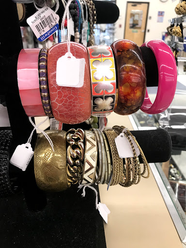 Thrift Store «Goodwill», reviews and photos, 14500 15th Ave NE, Shoreline, WA 98155, USA