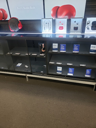 Electronics Store «Best Buy», reviews and photos, 2478 Central Park Ave, Yonkers, NY 10710, USA