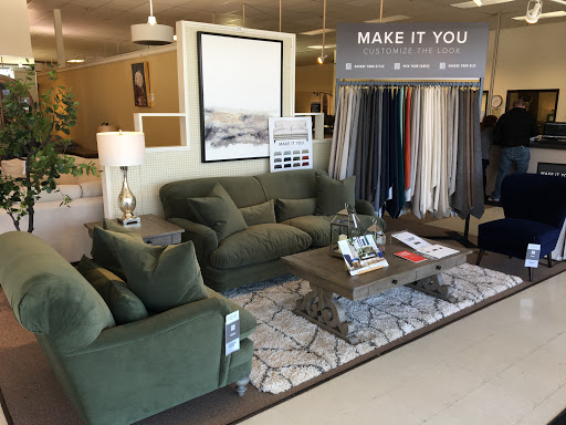 Furniture Store «Value City Furniture», reviews and photos, 202 Mid Rivers Mall Drive, St Peters, MO 63376, USA