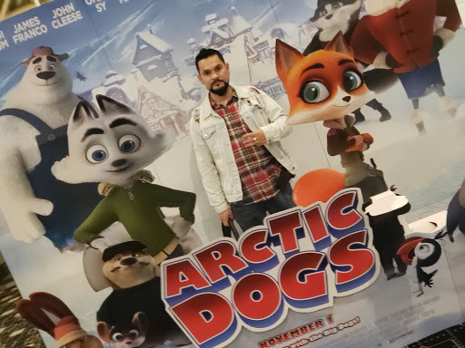 Movie Theater «North Riverside Luxury 6: Classic Cinemas», reviews and photos, 7501 W Cermak Rd, Riverside, IL 60546, USA