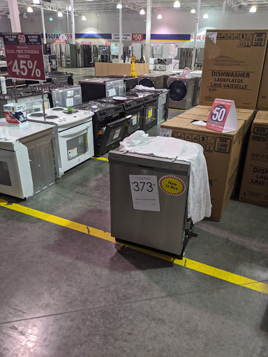 Appliance Store «Sears Outlet», reviews and photos, 639 Gravois Bluffs Blvd Suite A, Fenton, MO 63026, USA
