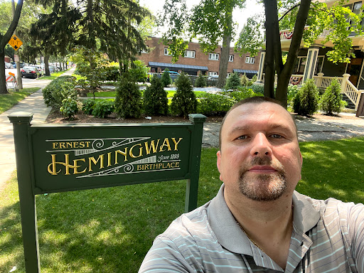 Tourist Attraction «Ernest Hemingway Birthplace», reviews and photos, 339 N Oak Park Ave, Oak Park, IL 60302, USA