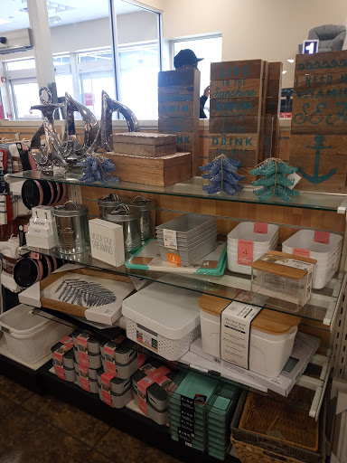 Shopping Mall «Creekside Commons Shopping Center», reviews and photos, Mentor Ave, Mentor, OH 44060, USA