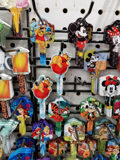 Hardware Store «Trio Hardware and Paint», reviews and photos, 1032 Old Country Rd, Plainview, NY 11803, USA