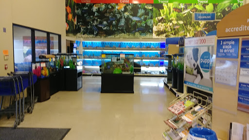 Pet Supply Store «PetSmart», reviews and photos, 17585 Southcenter Pkwy, Tukwila, WA 98188, USA