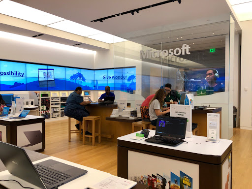 Computer Store «Microsoft Store - Mall at Millenia», reviews and photos, 4200 Conroy Rd #220, Orlando, FL 32839, USA