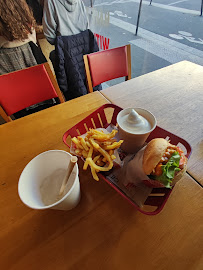 Cheeseburger du Restaurant Burger & Fries à Paris - n°20