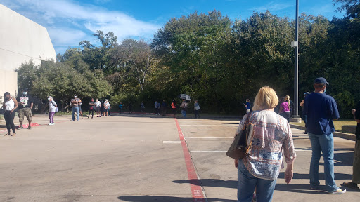 Recreation Center «Elzie Odom Athletic Center», reviews and photos, 1601 NE Green Oaks Blvd, Arlington, TX 76006, USA