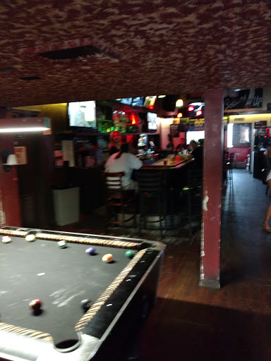 Bottoms Up Bar & Entertainment image