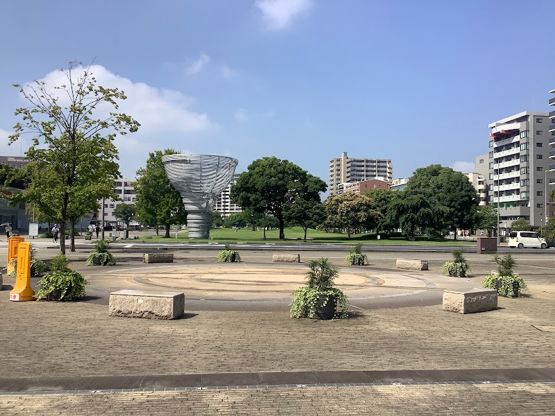 上野の森口(南口)広場の噴水