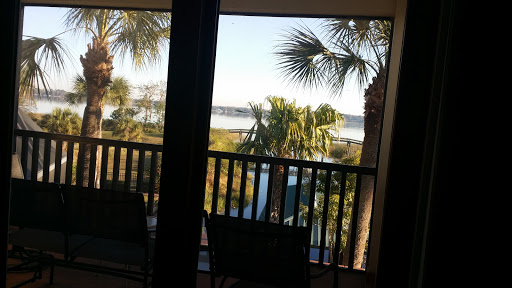 Golf Course «Deer Island Country Club», reviews and photos, 18000 Eagles Club House Way, Tavares, FL 32778, USA