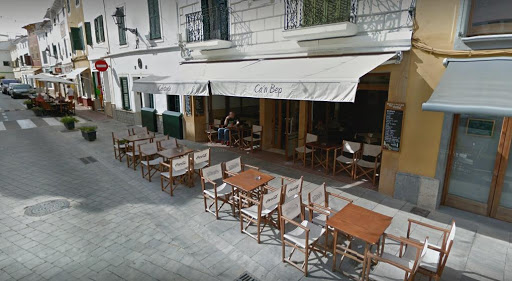 Cafeteria Ca'n Bep Plaza Constitució, N°2, 07740 Es Mercadal, Balearic Islands, España