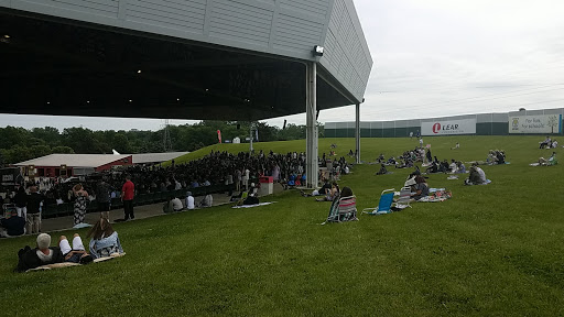 Amphitheater «Michigan Lottery Amphitheatre at Freedom Hill», reviews and photos, 14900 Metro Pkwy, Sterling Heights, MI 48312, USA