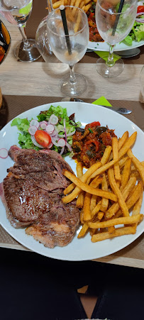 Steak du Restaurant Le Vieux Bois à Saint-Ciers-Champagne - n°2