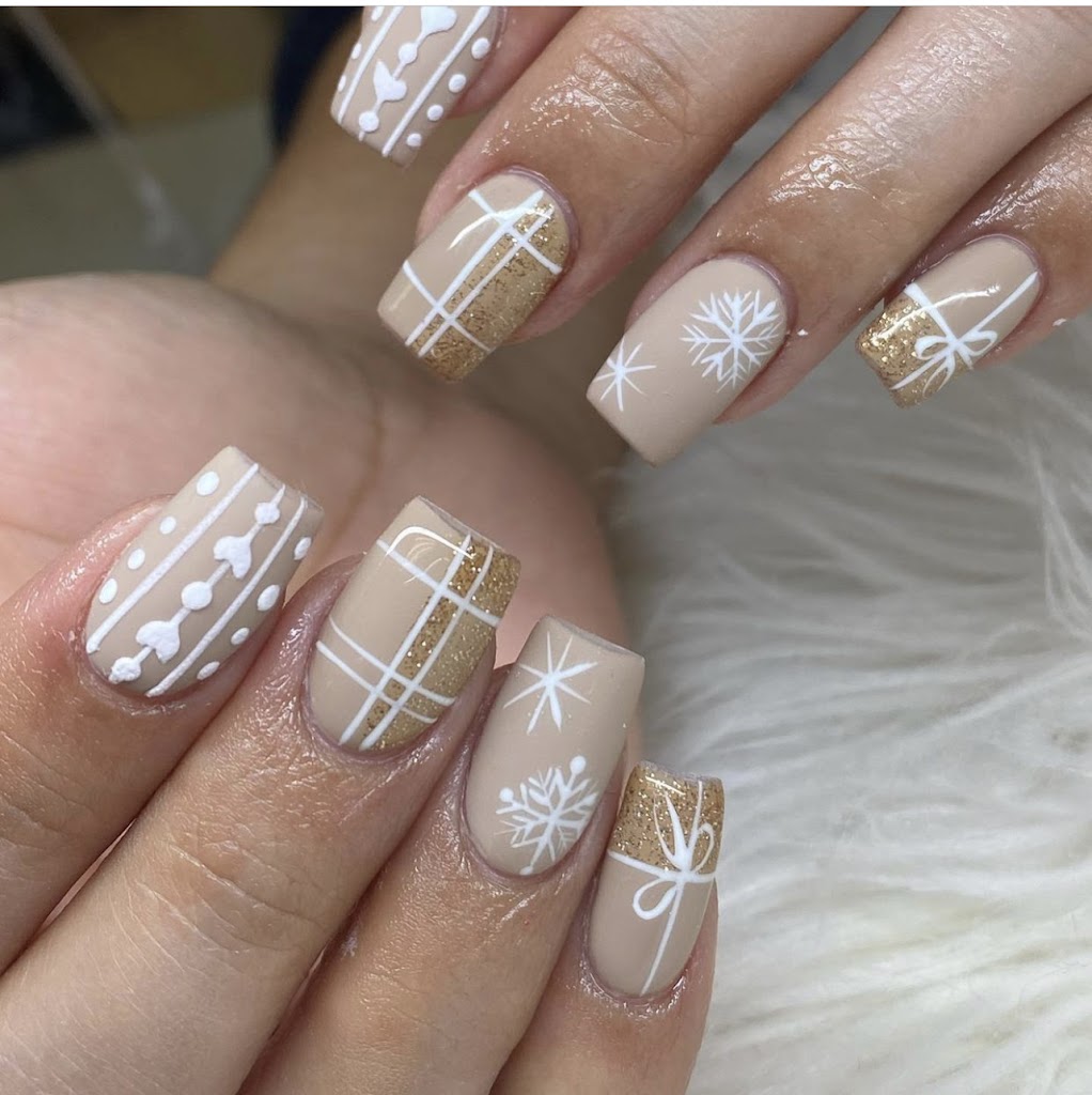 Radiant Beauty Lounge 08302
