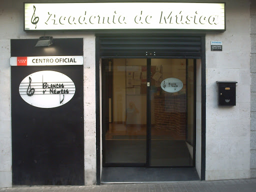 Imagen del negocio Escuela de Musica Blancas y Negras en Ciempozuelos, Madrid