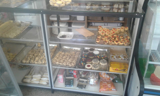 AF1QipPK6 88Sisd9qw6BCKzz0EuGuRVD1BikIvBGwXd