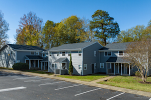 Kingswood Cove Apartments image