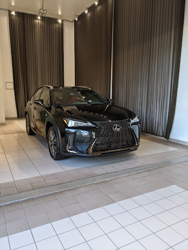 Lexus Dealer «Woodfield Lexus», reviews and photos, 350 E Golf Rd, Schaumburg, IL 60173, USA