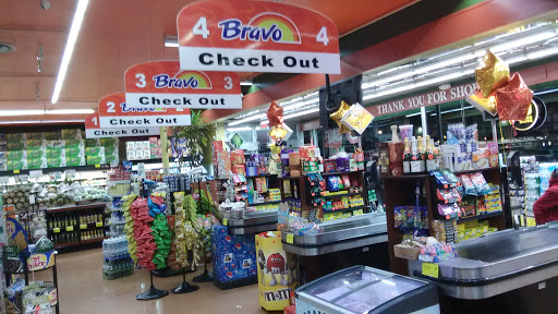 Grocery Store «Bravo Supermarkets», reviews and photos, 306 Post Ave, Westbury, NY 11590, USA