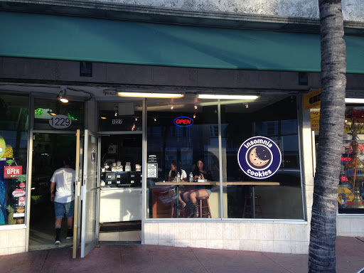 Insomnia Cookies, 1227 Washington Ave, Miami Beach, FL 33139, USA, 
