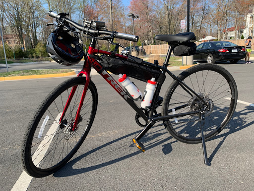 Bicycle Store «Trek Bicycle Store Johnson City», reviews and photos, 110 W Market St, Johnson City, TN 37604, USA