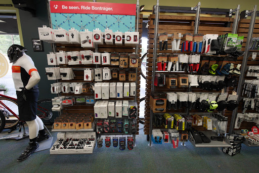 Bicycle Repair Shop «Bike World in Alamo Heights», reviews and photos, 5911 Broadway St, Alamo Heights, TX 78209, USA