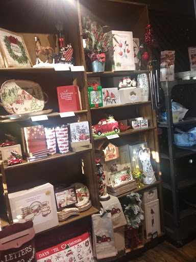 American Restaurant «Cracker Barrel Old Country Store», reviews and photos, 2012 E 59th St, Anderson, IN 46013, USA