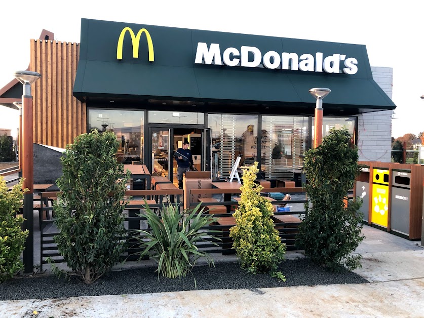 McDonald's à Saint-Hilaire-du-Harcouët (Manche 50)
