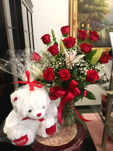 Florist «Rialto Florist», reviews and photos, 114 S Riverside Ave, Rialto, CA 92376, USA