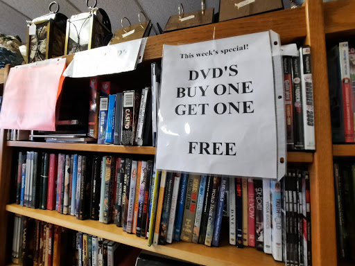 Thrift Store «Church Mouse Thrift Shoppe», reviews and photos, 26 1/2 W Broad St, Newton Falls, OH 44444, USA