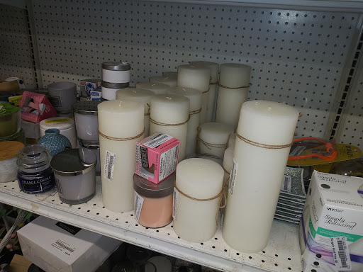 Discount Store «Bargain Hunt», reviews and photos, 3137 Dixie Hwy, Erlanger, KY 41018, USA