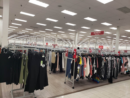 Clothing Store «Burlington Coat Factory», reviews and photos, 5766 Buford Hwy NE, Doraville, GA 30340, USA