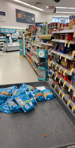 Drug Store «Walgreens», reviews and photos, 16741 Canal Rd, Charter Twp of Clinton, MI 48038, USA