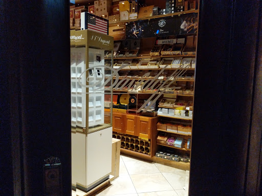 Tobacco Shop «Angry Moon Cigar Bar», reviews and photos, 2401 PGA Boulevard, Palm Beach Gardens, FL 33410, USA