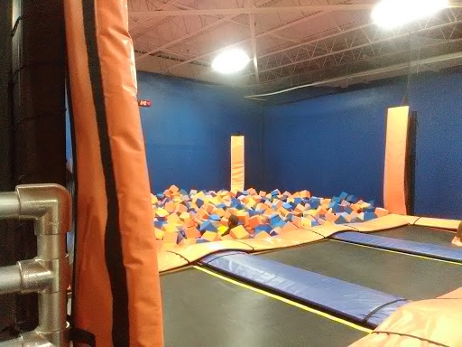 Amusement Center «Sky Zone Trampoline Park», reviews and photos, 11745 Commons Dr, Springdale, OH 45246, USA