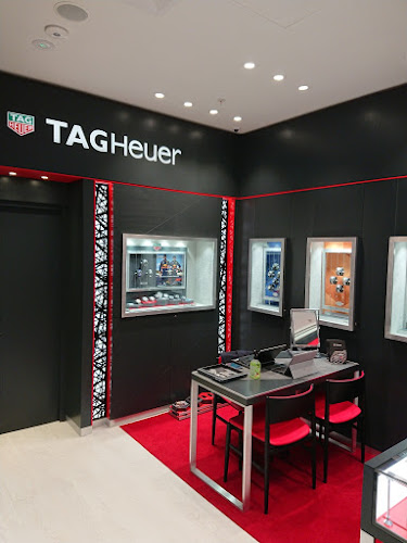 Reviews of TAG Heuer Boutique Cabot Circus in Bristol - Jewelry
