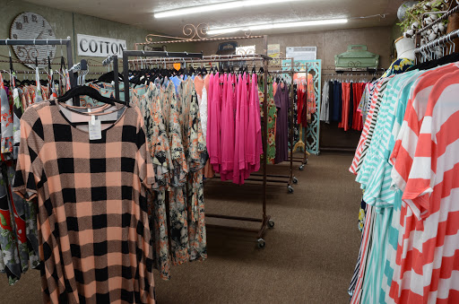 Boutique «Watt About This Boutique», reviews and photos, 3480 Otter Gap Rd, Bowling Green, KY 42101, USA