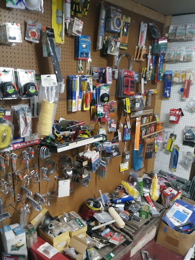 General Store «T & E General Store», reviews and photos, 110 S Maple St, Yamhill, OR 97148, USA