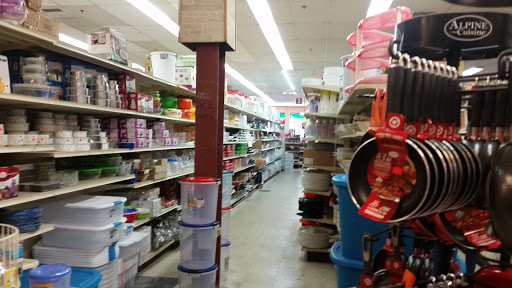 Liquor Store «Dollar House Plus - Wine & Spirits», reviews and photos, 4620 Oakton St, Skokie, IL 60076, USA