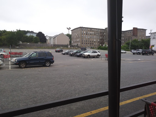 Grocery Store «Save-A-Lot», reviews and photos, 100 Griffin St, Fall River, MA 02724, USA