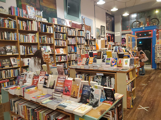 Book Store «Dog Eared Books», reviews and photos, 900 Valencia St, San Francisco, CA 94110, USA