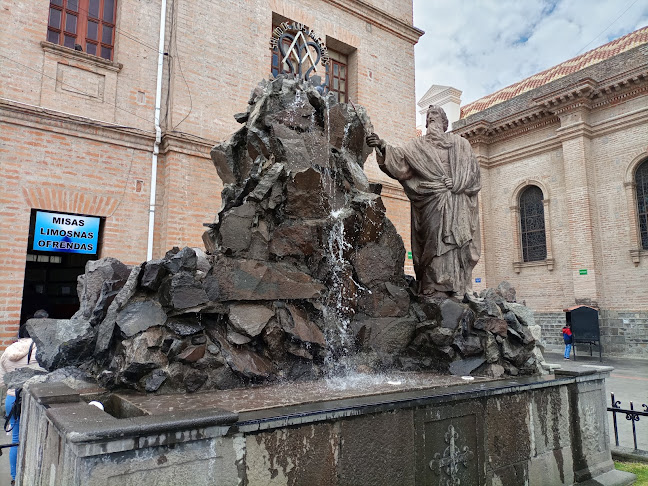 Santuario Católico de Nuestra Señora de La Presentación de El Quinche - Iglesia